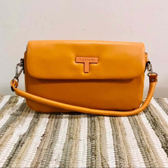 Tahari ‘Mango Tabitha’ clutch/crossbody/shoulder vegan leather. NWT - Picture 9 of 16